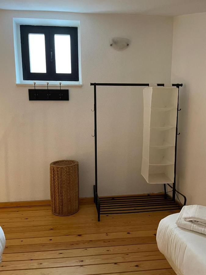 Apartamentos La Casa Del Pozo Santo Sevilla Bagian luar foto