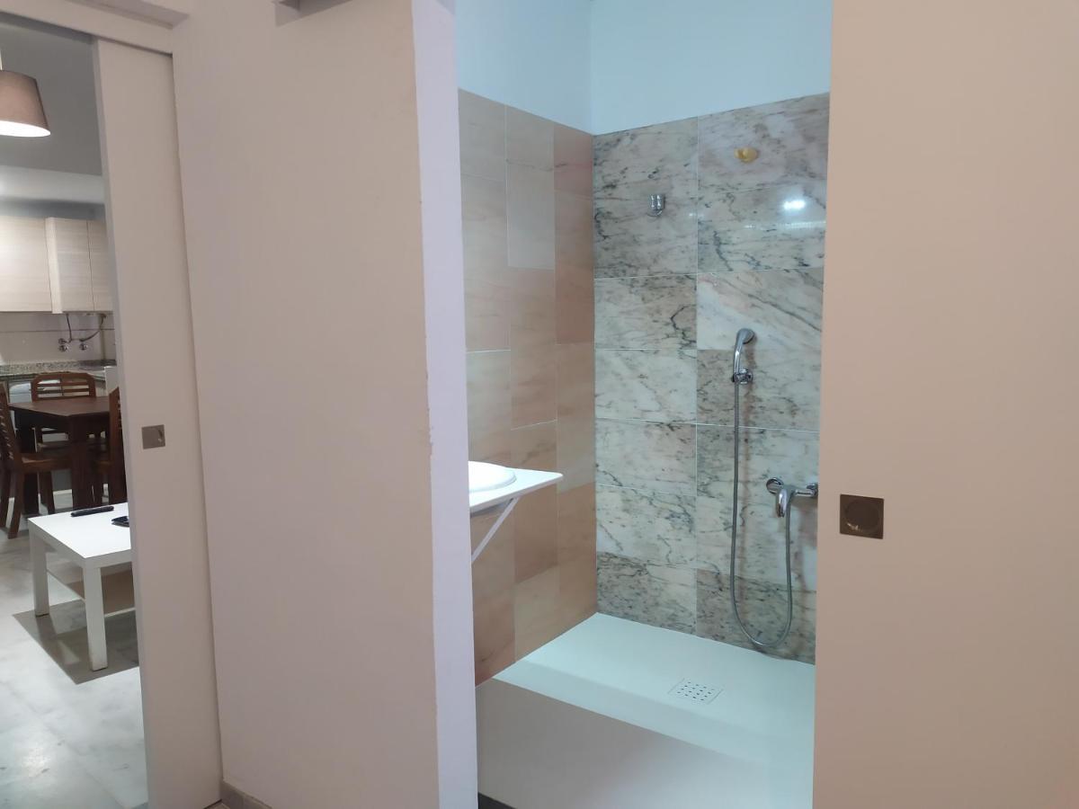Apartamentos La Casa Del Pozo Santo Sevilla Bagian luar foto
