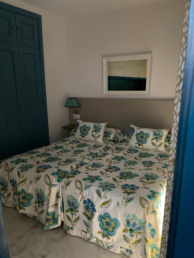 Apartamentos La Casa Del Pozo Santo Sevilla Bagian luar foto