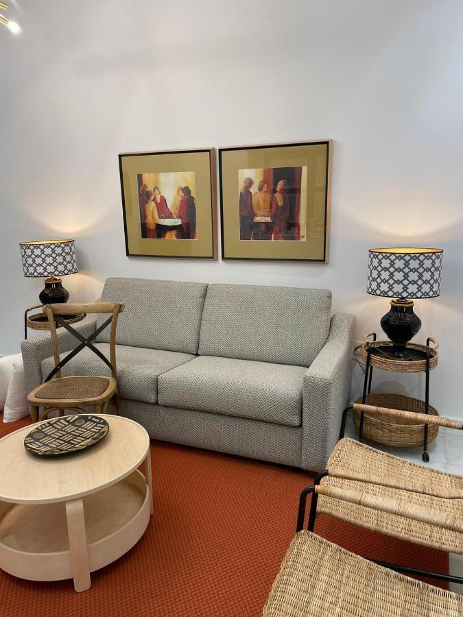 Apartamentos La Casa Del Pozo Santo Sevilla Bagian luar foto